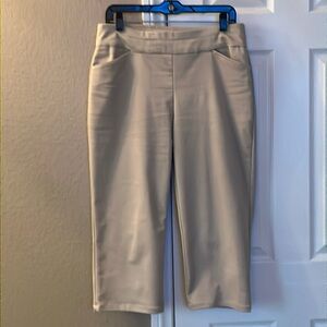 Croft & Barrow stretch capri tan